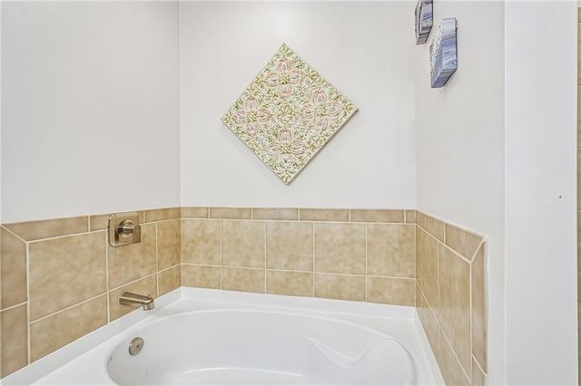 2340 Whiteoak Lane SE, Smyrna, GA 30080