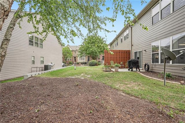 2340 Whiteoak Lane SE, Smyrna, GA 30080