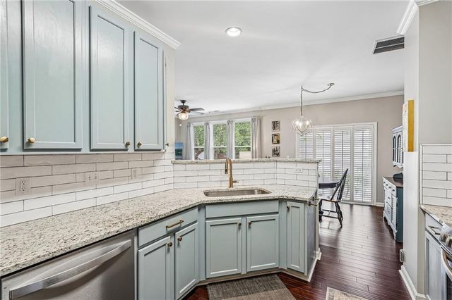 2340 Whiteoak Lane SE, Smyrna, GA 30080