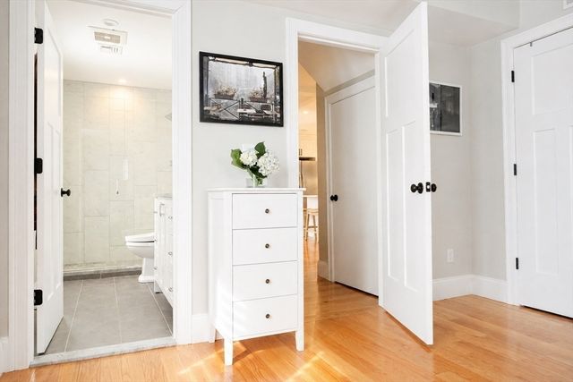 33 Brunswick Park 2, Melrose, MA 02176