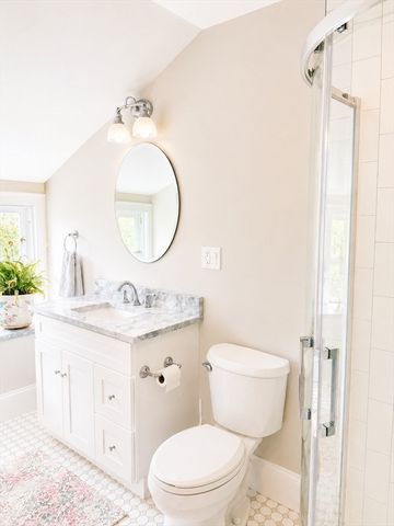 33 Brunswick Park 2, Melrose, MA 02176