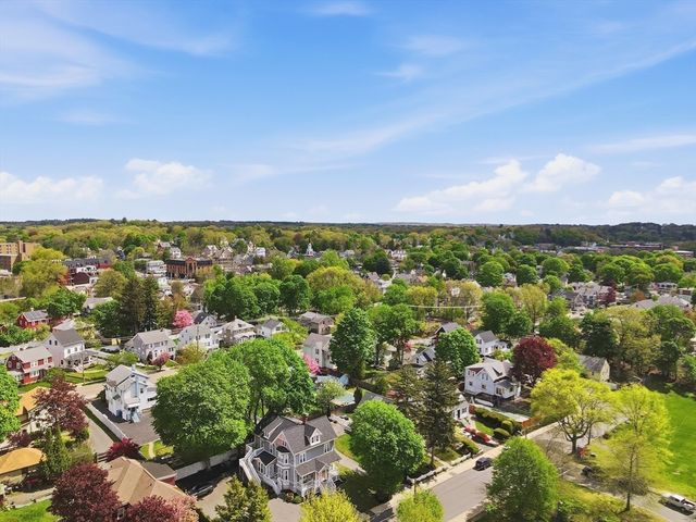 33 Brunswick Park 2, Melrose, MA 02176