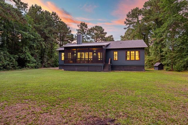 153 Tarbell Lane, Mcclellanville, SC 29458