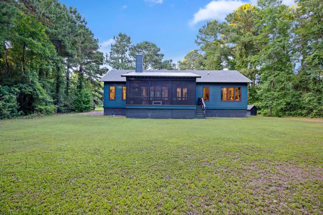 153 Tarbell Lane, Mcclellanville, SC 29458