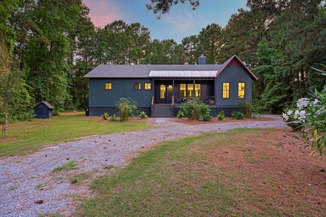153 Tarbell Lane, Mcclellanville, SC 29458