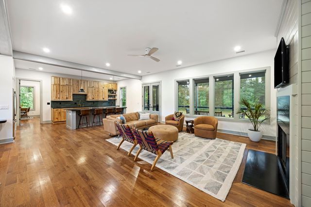 153 Tarbell Lane, Mcclellanville, SC 29458