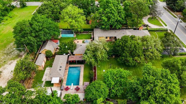 1815 N Bell Avenue, Denton, TX 76209