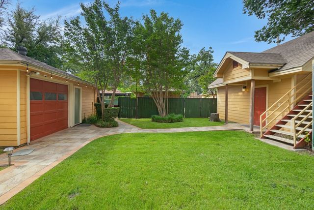 1815 N Bell Avenue, Denton, TX 76209