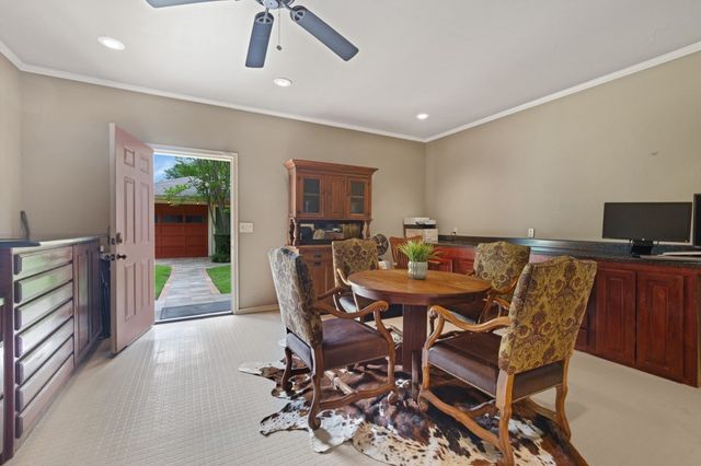 1815 N Bell Avenue, Denton, TX 76209