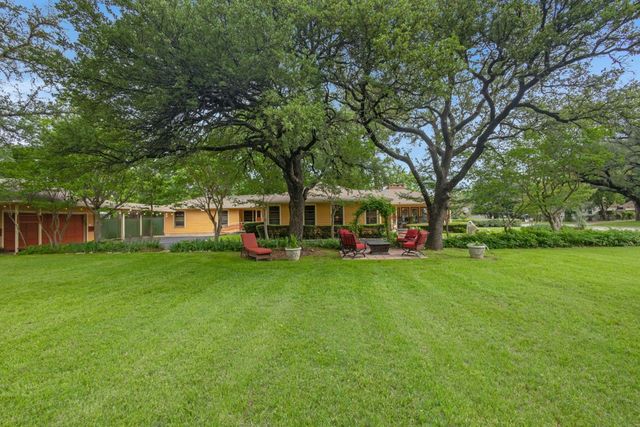 1815 N Bell Avenue, Denton, TX 76209