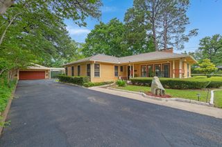 1815 N Bell Avenue, Denton, TX 76209