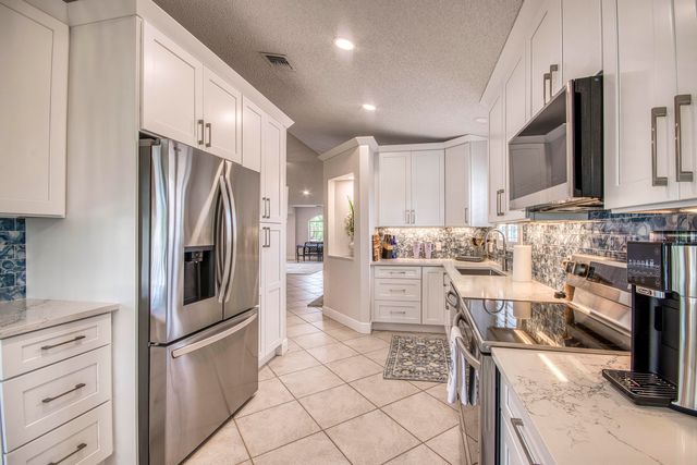 202 Legendary Circle, Palm Beach Gardens, FL 33418
