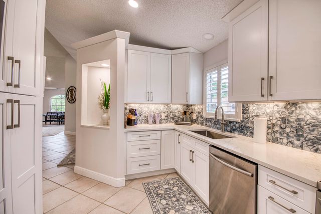 202 Legendary Circle, Palm Beach Gardens, FL 33418
