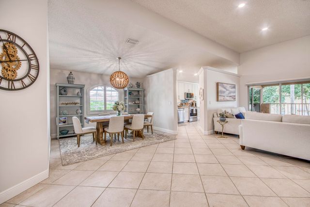 202 Legendary Circle, Palm Beach Gardens, FL 33418