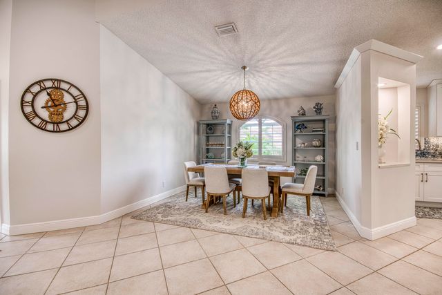 202 Legendary Circle, Palm Beach Gardens, FL 33418