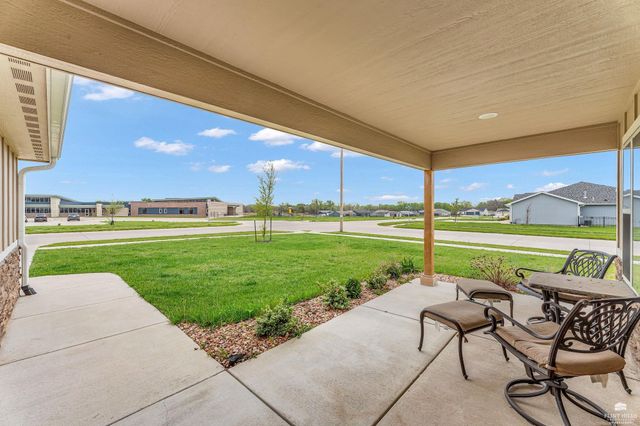 4768 Jackies Way, Manhattan, KS 66502
