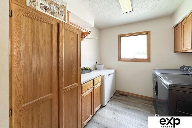 1010 Hogan Street, Papillion, NE 68046