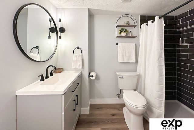 1010 Hogan Street, Papillion, NE 68046