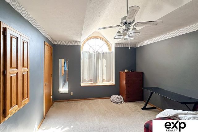 1010 Hogan Street, Papillion, NE 68046