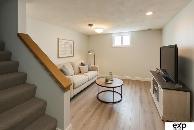 1010 Hogan Street, Papillion, NE 68046