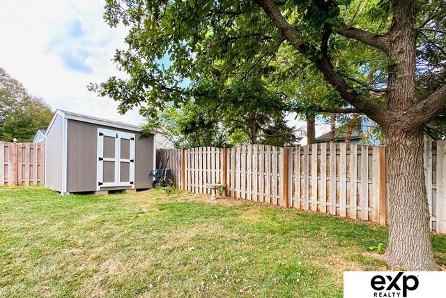 1010 Hogan Street, Papillion, NE 68046