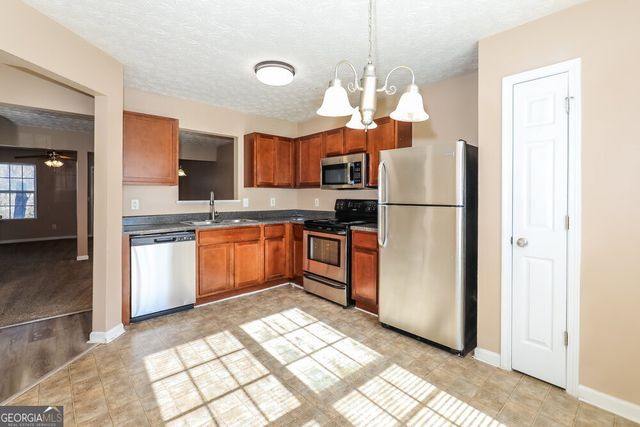 1870 Grove Way, Hampton, GA 30228