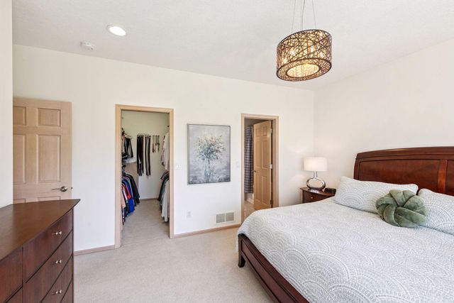 2708 Century Lane NE, Rochester, MN 55906