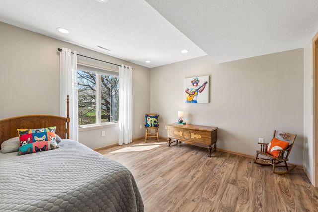 2708 Century Lane NE, Rochester, MN 55906