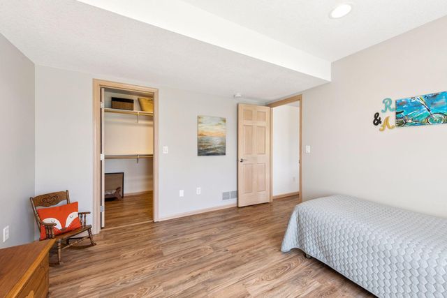 2708 Century Lane NE, Rochester, MN 55906