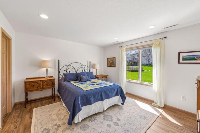 2708 Century Lane NE, Rochester, MN 55906