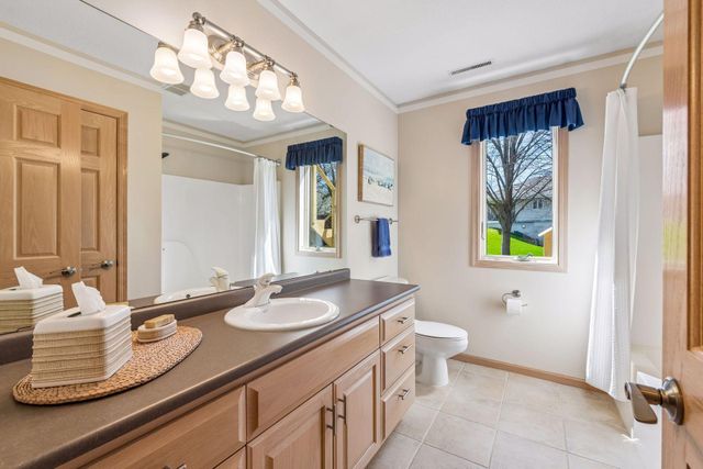 2708 Century Lane NE, Rochester, MN 55906