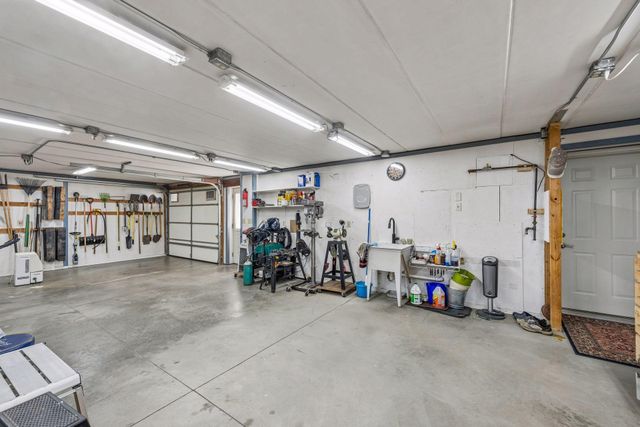 2708 Century Lane NE, Rochester, MN 55906