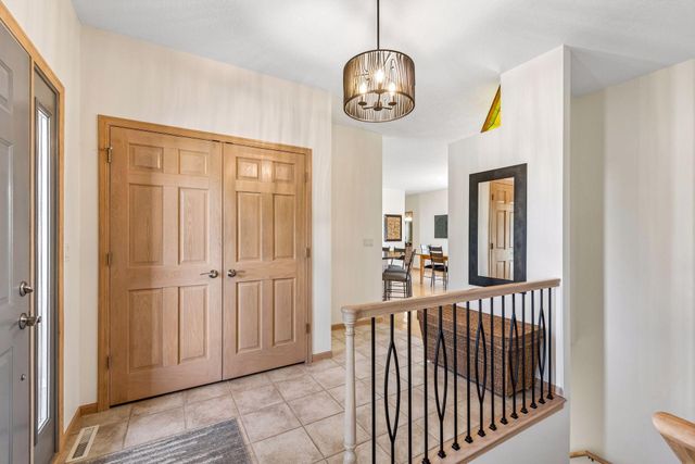 2708 Century Lane NE, Rochester, MN 55906