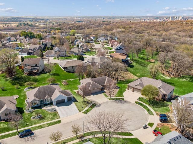 2708 Century Lane NE, Rochester, MN 55906