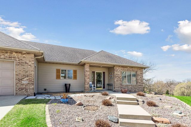 2708 Century Lane NE, Rochester, MN 55906