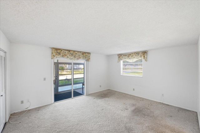 28 Lake Vista Trl Apt 105, Port St Lucie, FL 34952
