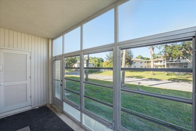 28 Lake Vista Trl Apt 105, Port St Lucie, FL 34952