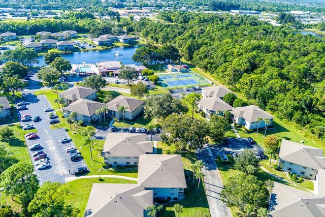 28 Lake Vista Trl Apt 105, Port St Lucie, FL 34952