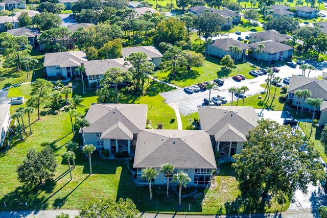 28 Lake Vista Trl Apt 105, Port St Lucie, FL 34952