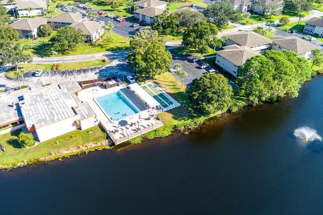 28 Lake Vista Trl Apt 105, Port St Lucie, FL 34952