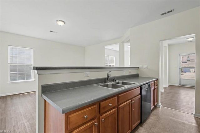 720 27th ST, Newport News, VA 23607