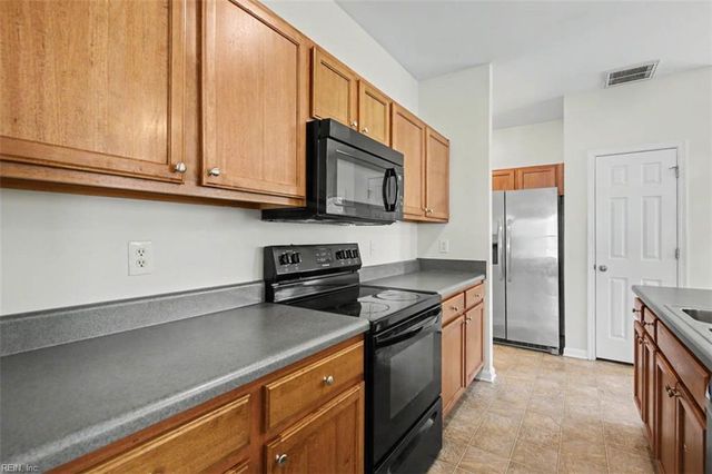 720 27th ST, Newport News, VA 23607