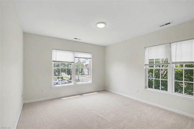 720 27th ST, Newport News, VA 23607