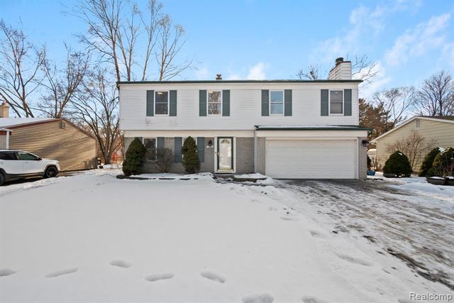12800 S Daily Drive, Sterling Heights, MI 48313