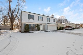 12800 S Daily Drive, Sterling Heights, MI 48313