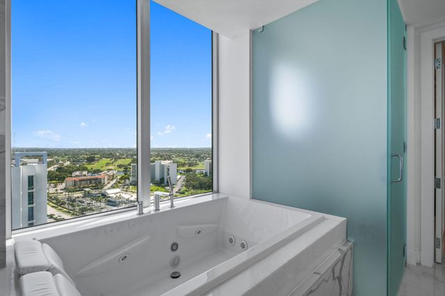 1 Water Club Way Ph2204, North Palm Beach, FL 33408