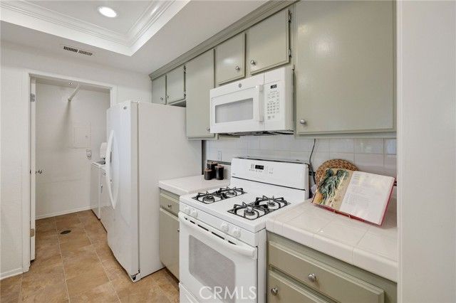 2571 Plaza Del Amo 109, Torrance, CA 90503