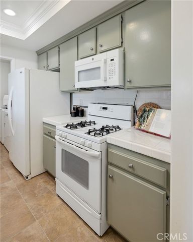 2571 Plaza Del Amo 109, Torrance, CA 90503