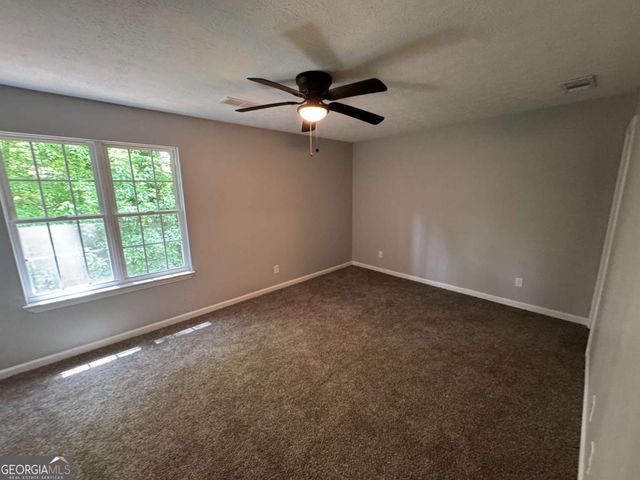 1084 Huntington Trace SE, Smyrna, GA 30082