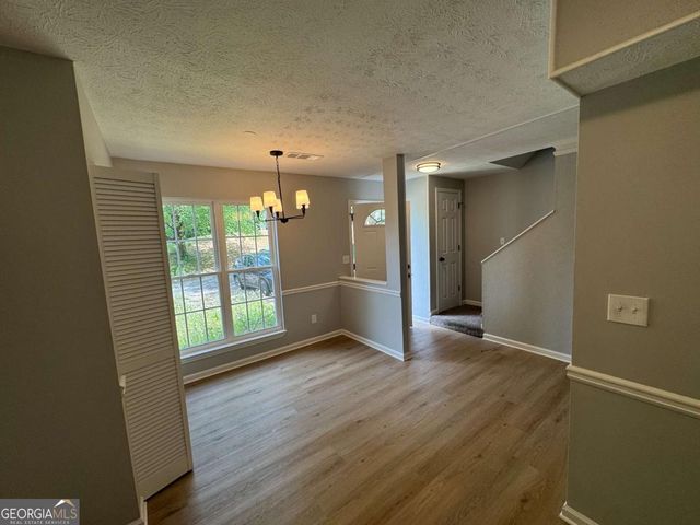 1084 Huntington Trace SE, Smyrna, GA 30082